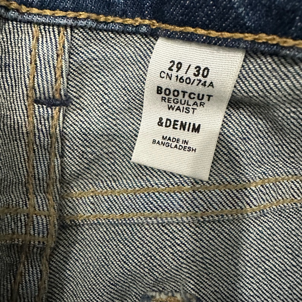 & Denim by H&M | Women’s regular waist bootcut jean (size 29/30) - Picture 5 of 6